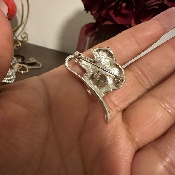 Vintage Monet 3D Enamel Orchid Brooch with Green & Pink Rhinestones - Picture 2 of 2